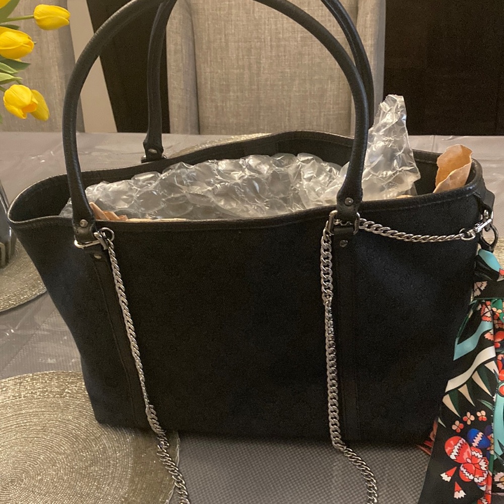 Authentic Preowned Brown Gucci tote comes with certificate of authenticity